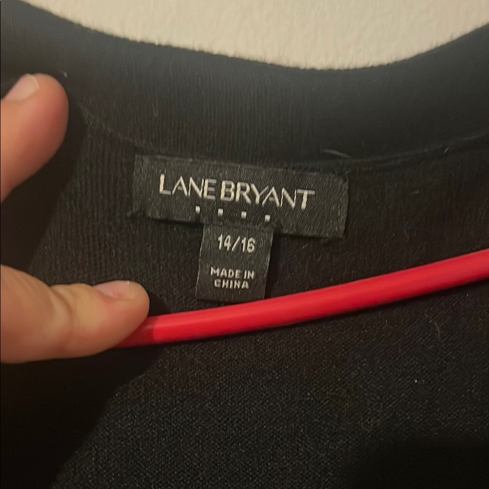 Lane Bryant Black Relaxed Short Sleeve T-Shirt - Picture 2 of 2